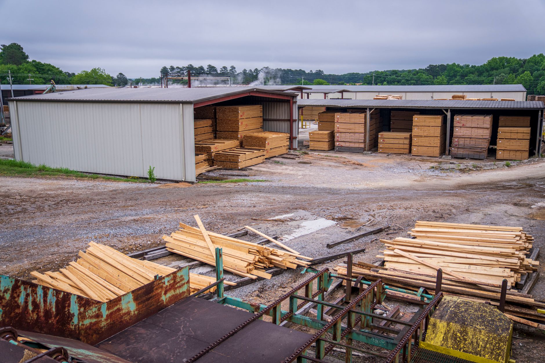 What's Going On With Acadian Timber Corp Stock Monday?