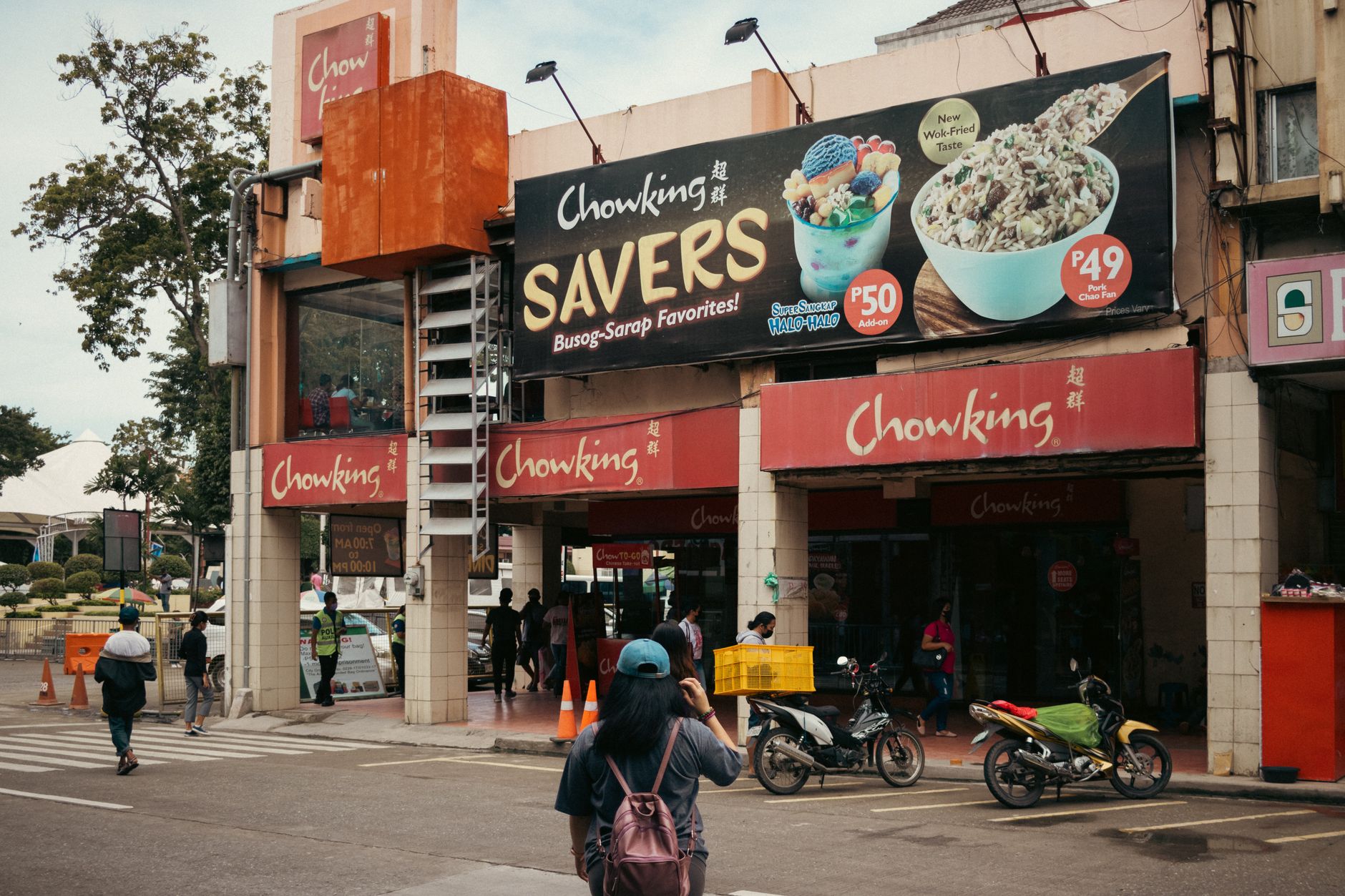What's Going On With A&W Food Services of Canada Stock Monday?