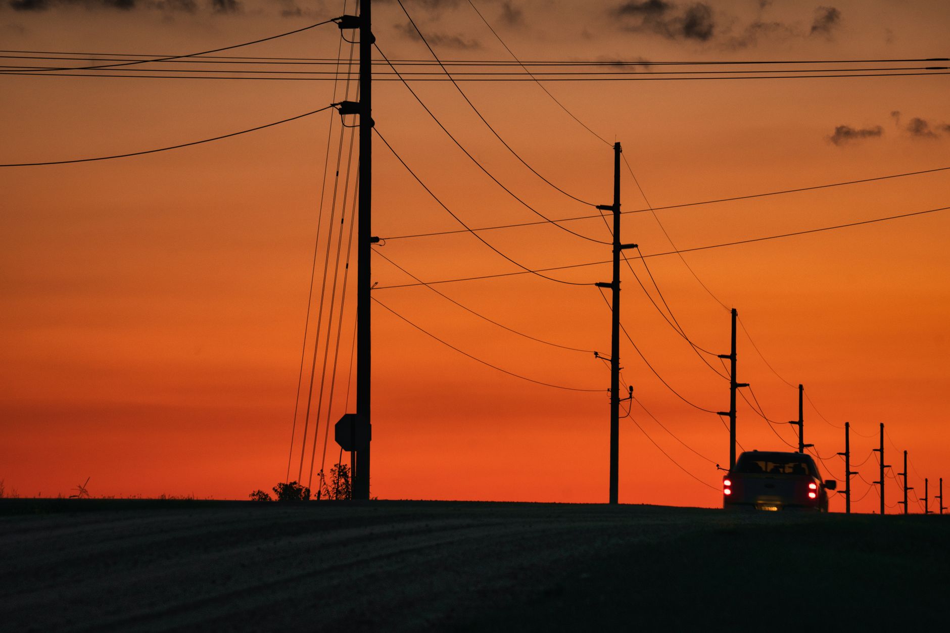 What's Going On With Canadian Utilities Limited Stock Wednesday?
