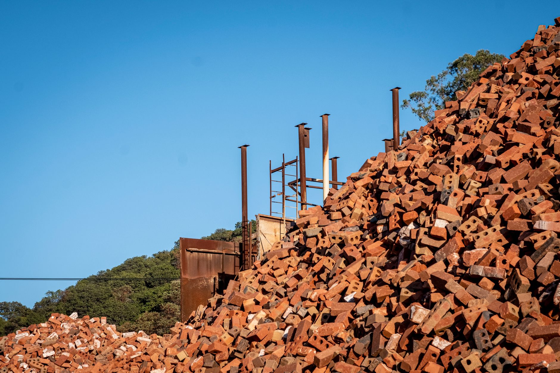 Raw Materials Prices Decline: What It Means for Canada