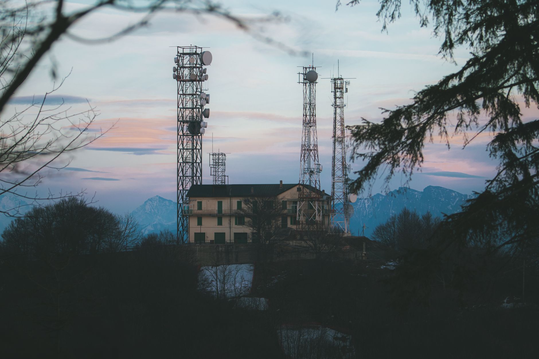 Will Cogeco Communications Inc (CCA) Beat Estimates Again in Its Next Earnings Report?