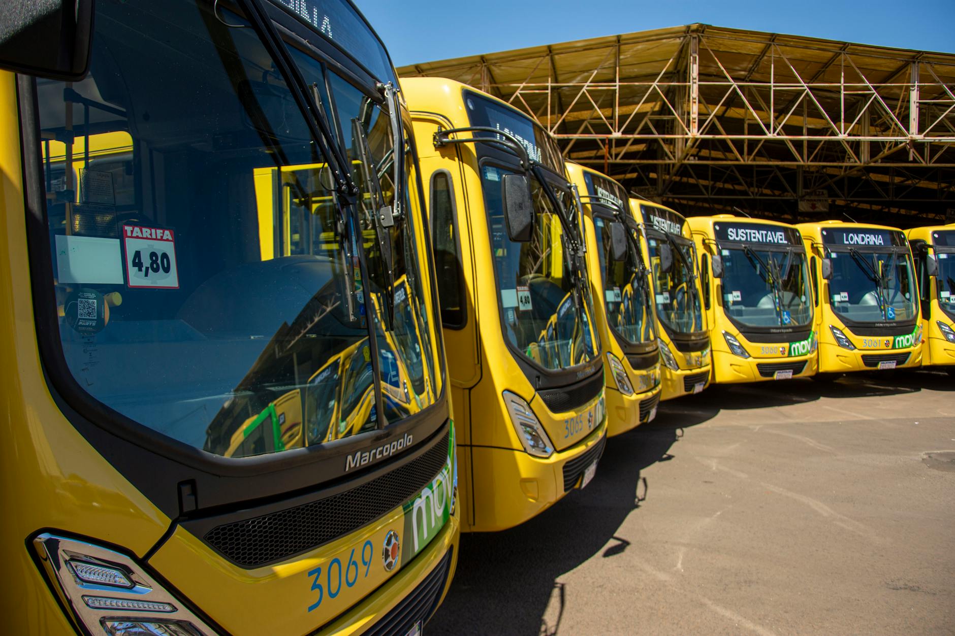 NFI Group Inc. Rides High After New Bus Orders — 1-Day Gainer on TSX