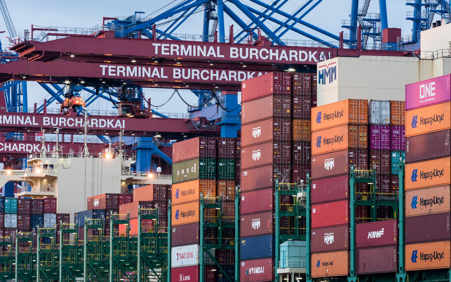 Why Westshore Terminals Investment Corp stock is rising today