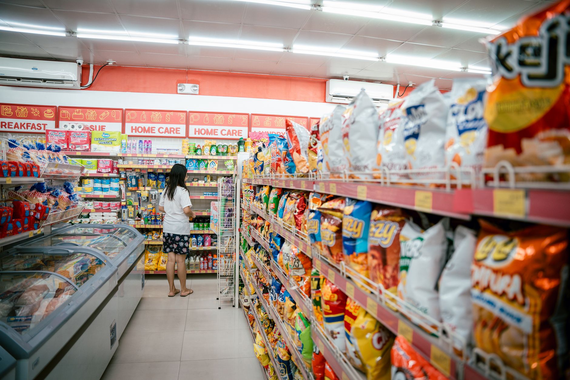 What's Going On With Alimentation Couchen Tard Inc A Stock Monday?