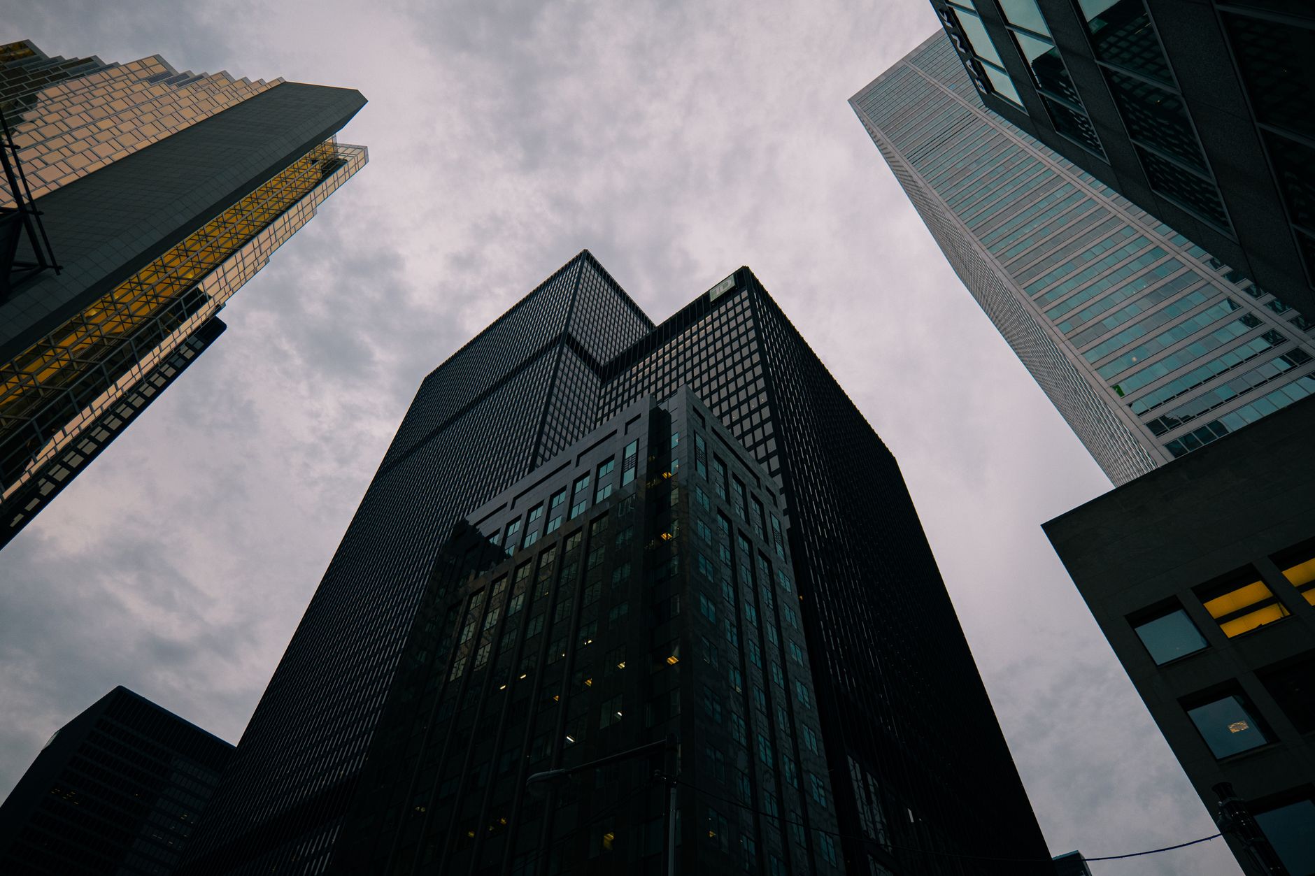 Brookfield Wealth Solutions Ltd. (BNT) Earnings Preview — What to Watch Before the Report