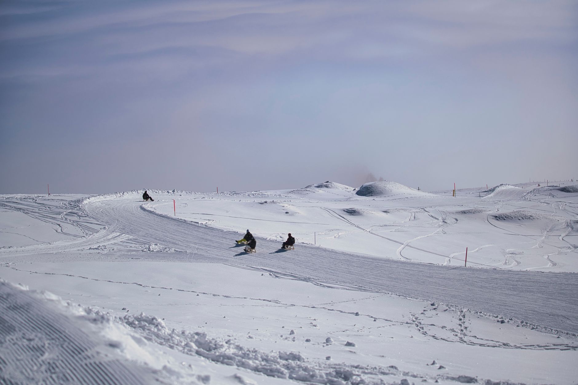 BRP (TSX:DOO) Stock May Trade Above Fair Value After Snowmobile Award