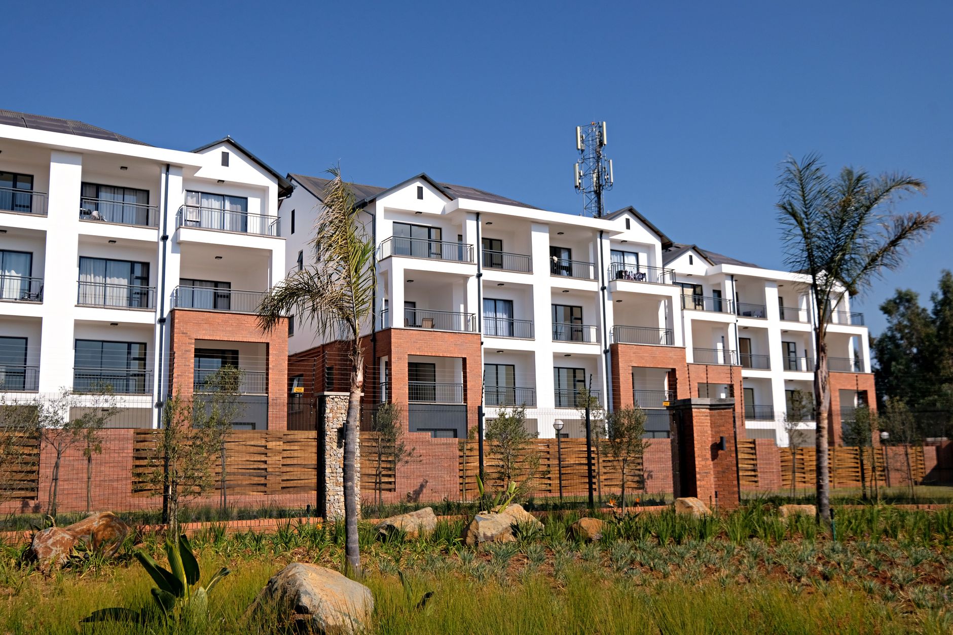 Why Madison Pacific Properties Inc. stock plummeted yesterday