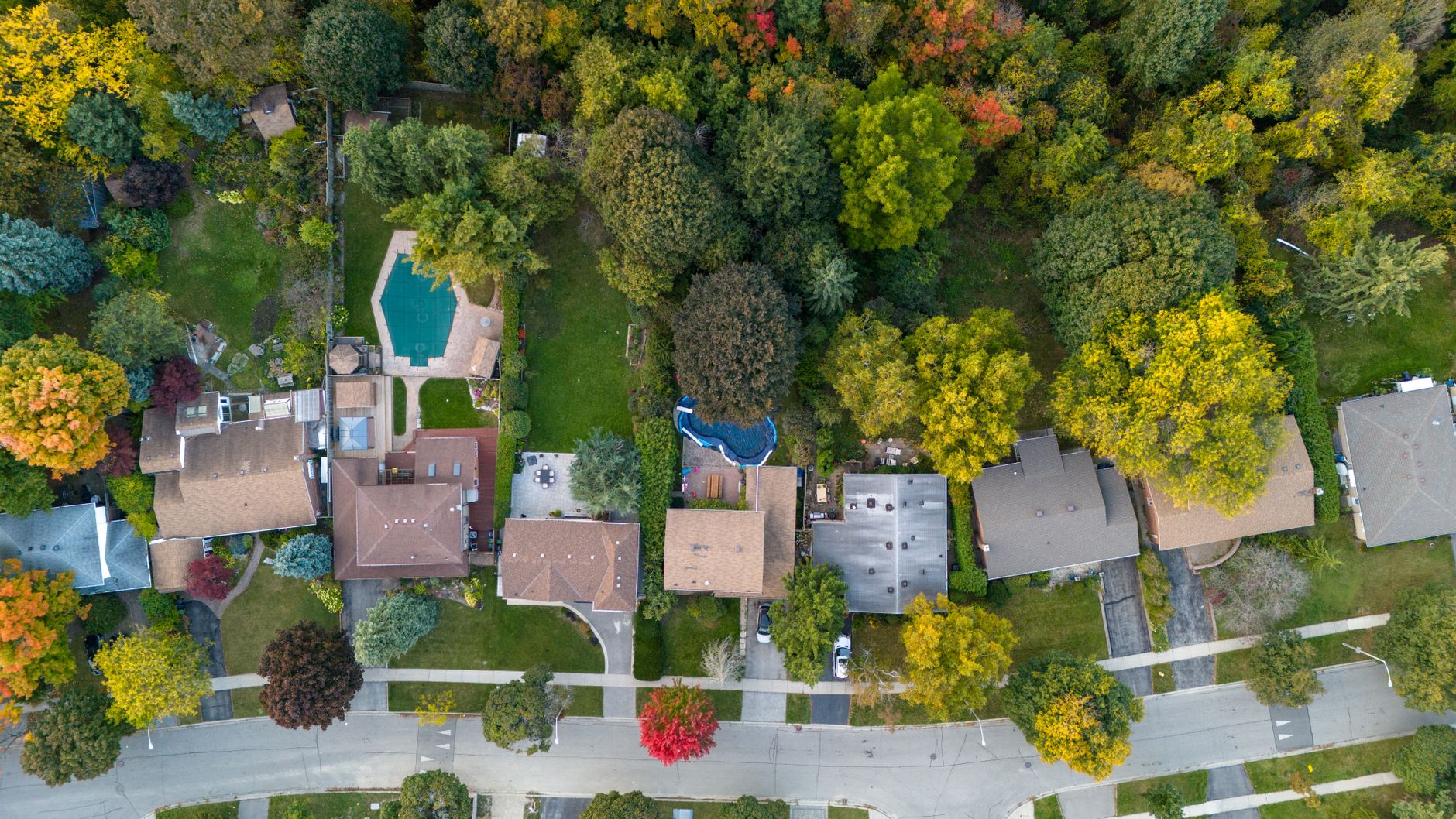 What's Going On With GO Residential Real Estate Investment Trust Stock Monday?