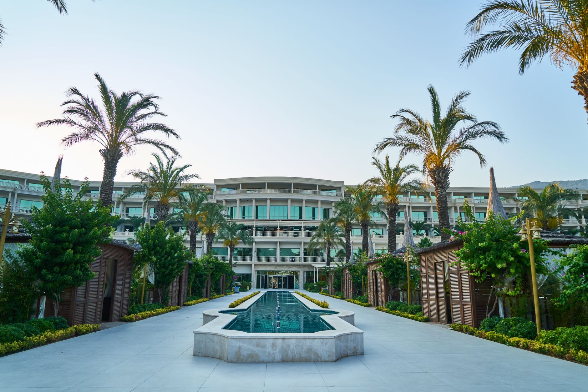 Host Hotels & Resorts Inc (HST.US) went ex-dividend — CA$0.2