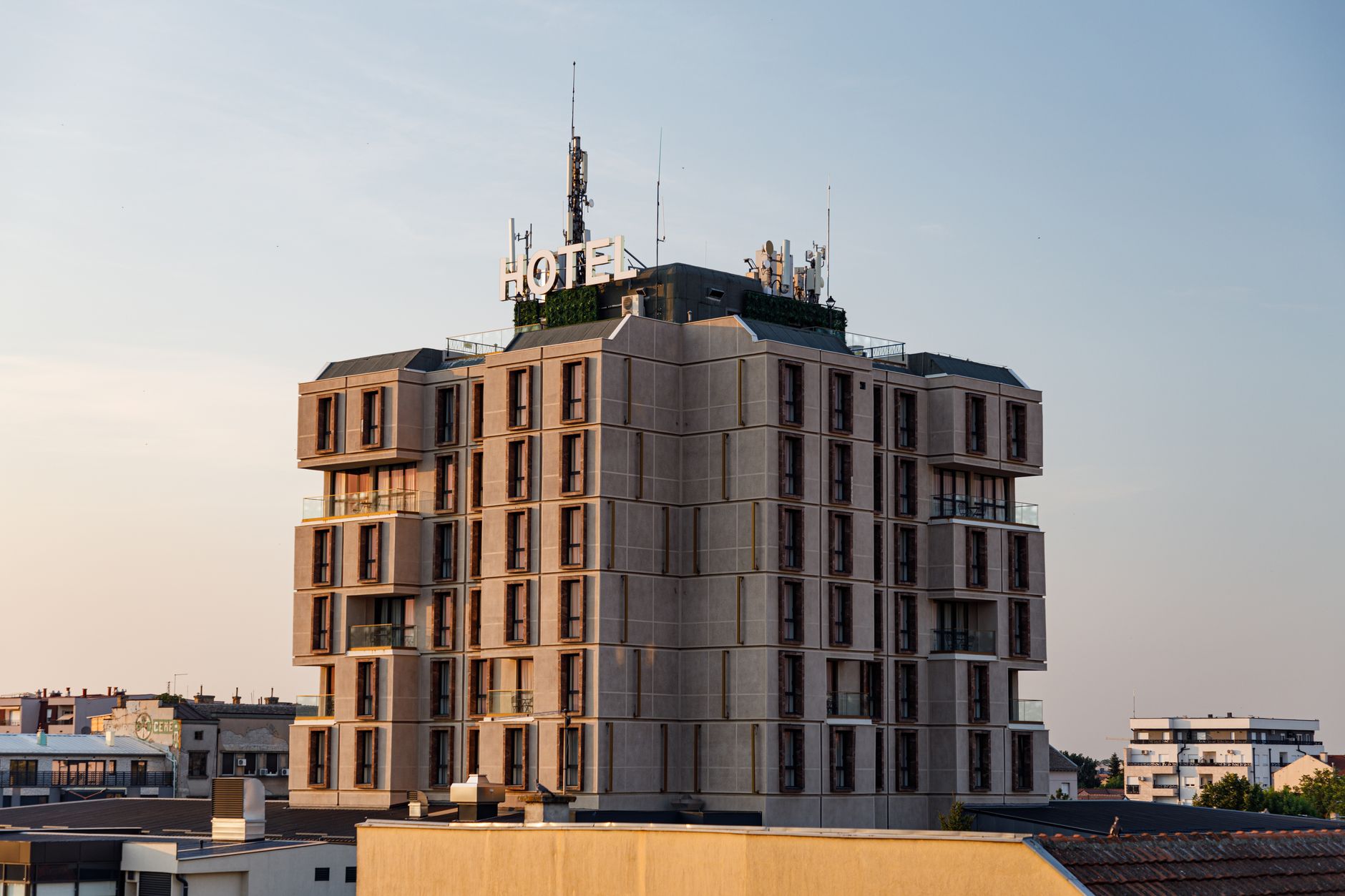 What's Going On With American Hotel Income Properties REIT LP Stock Tuesday?