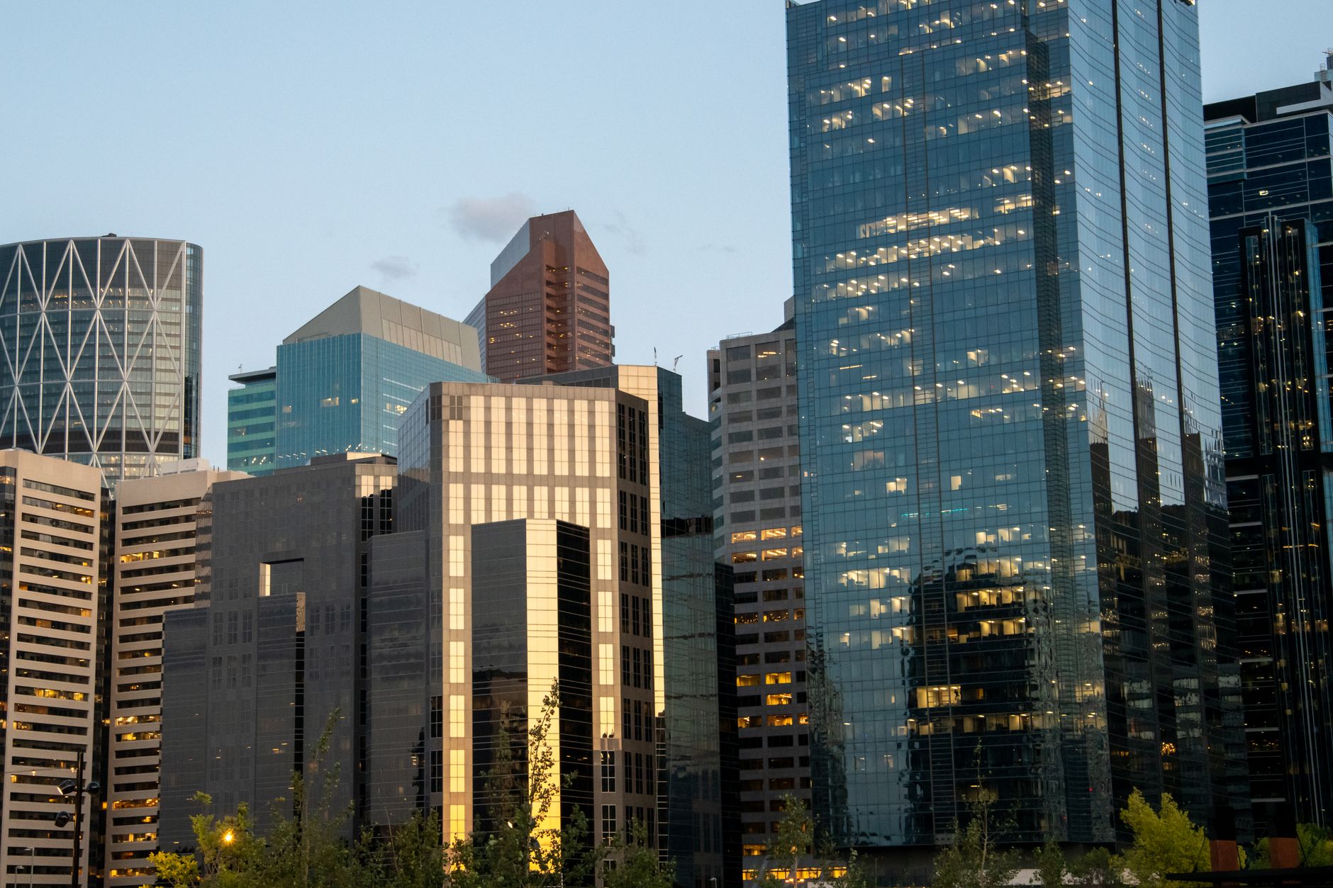 Brompton North American Financials Dividend ETF (BFIN-U.TO) raised its dividend to CA$0.165