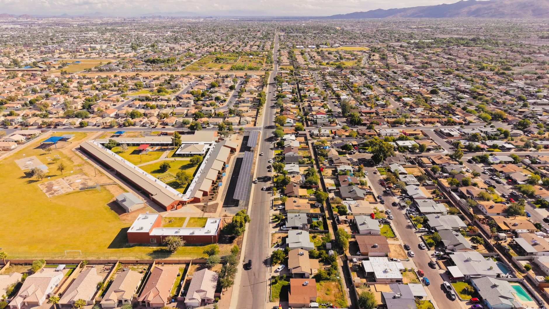 FirstService Residential Selected to Manage Ironwood Crossing: What Investors Should Know