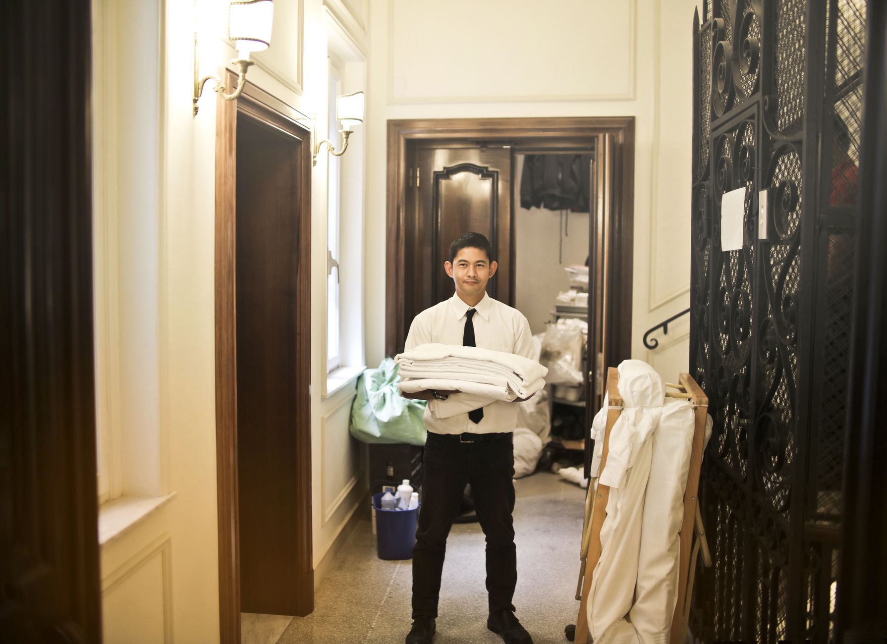Why K-Bro Linen Inc. stock is sliding today