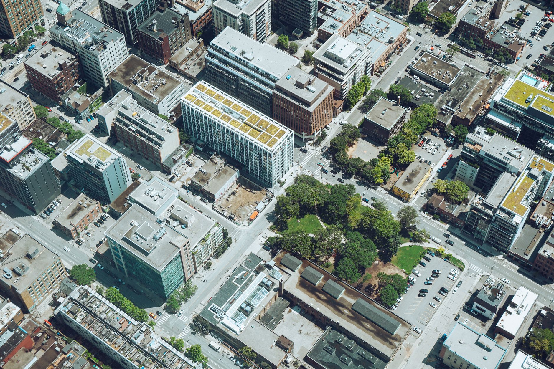 Automotive Properties Real Estate Investment Trust (APR-UN) Earnings Preview โ What to Watch Before the Report
