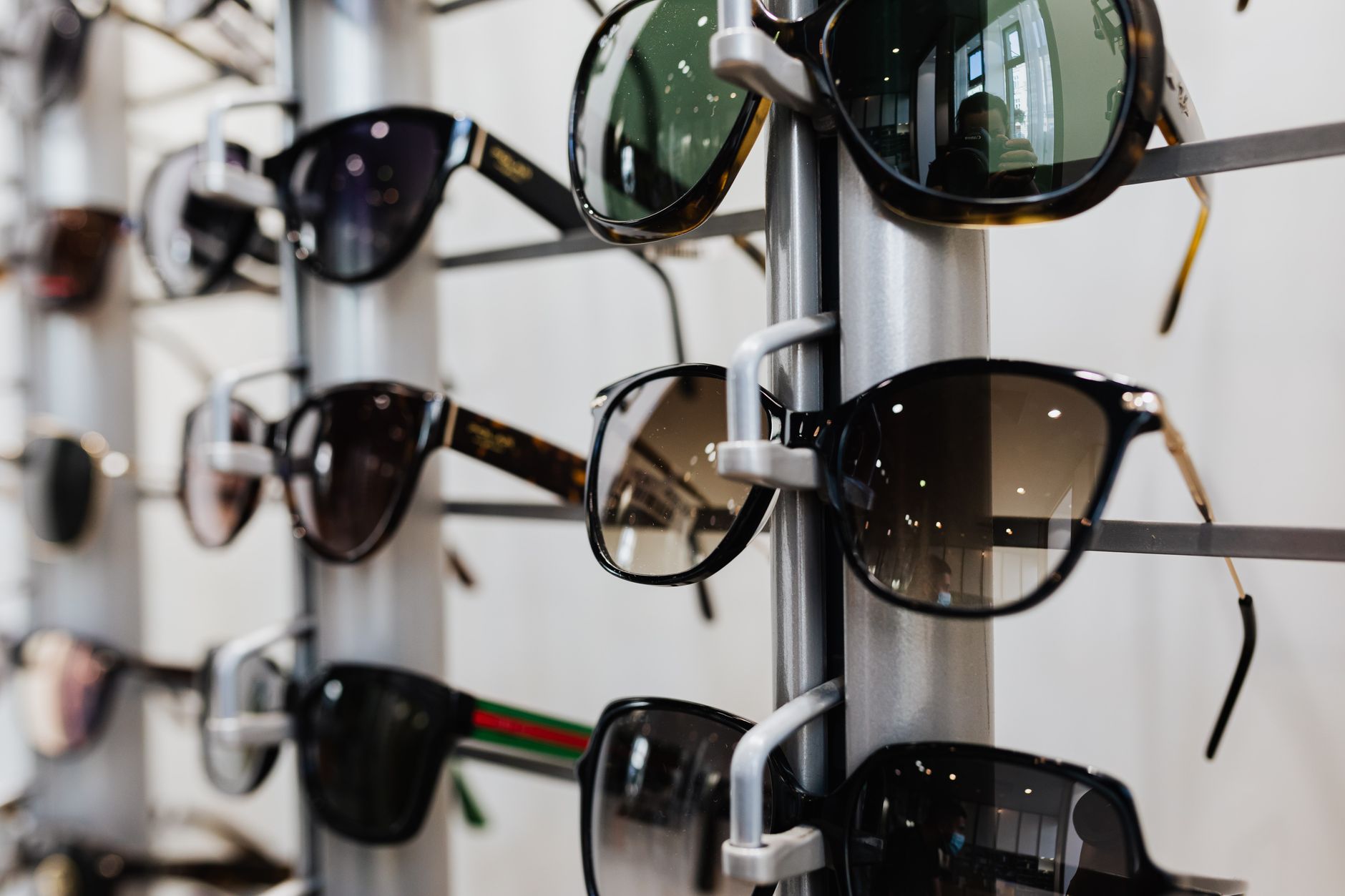 What's Going On With Kits Eyecare Ltd Stock Friday?