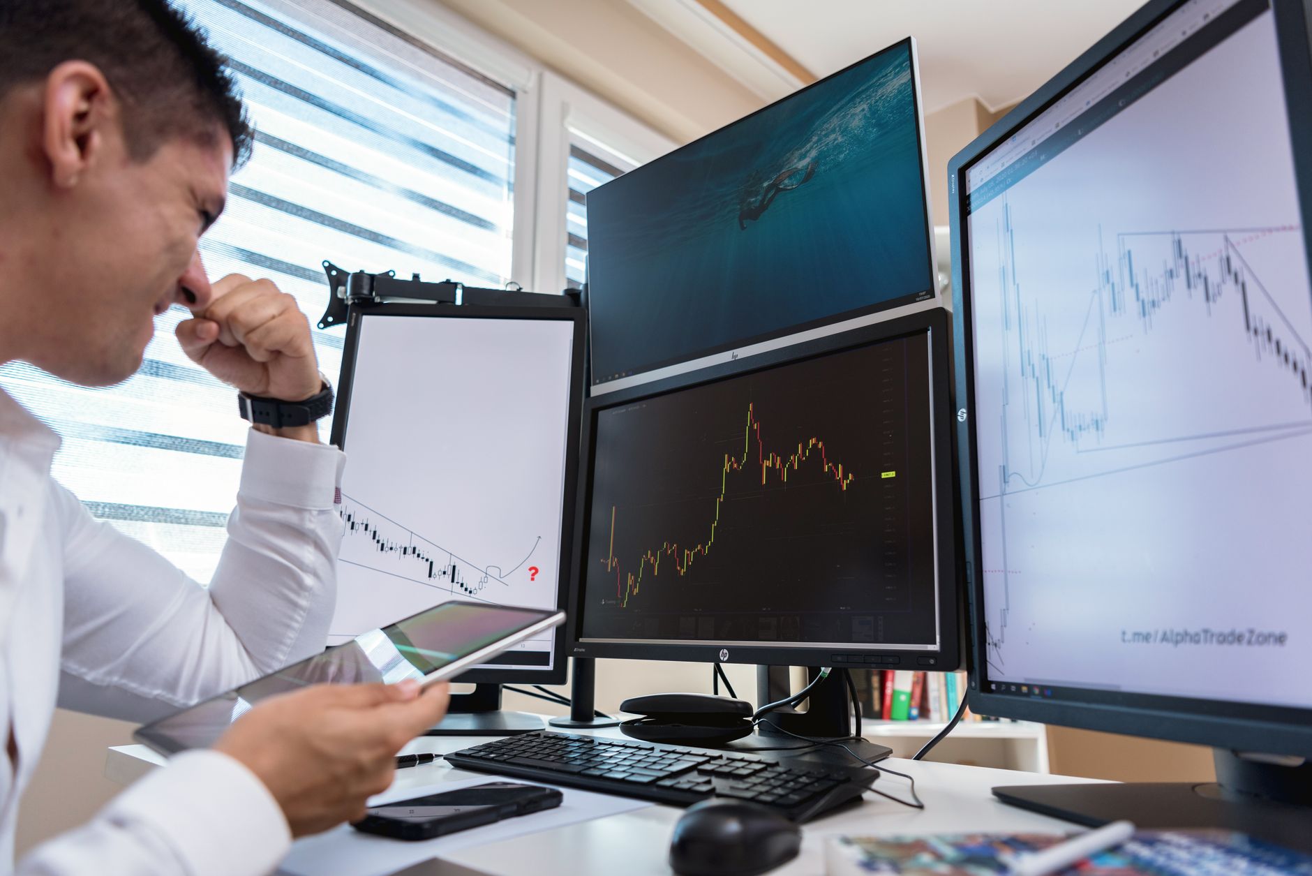 Why Darelle Online Solutions Inc stock plummeted yesterday