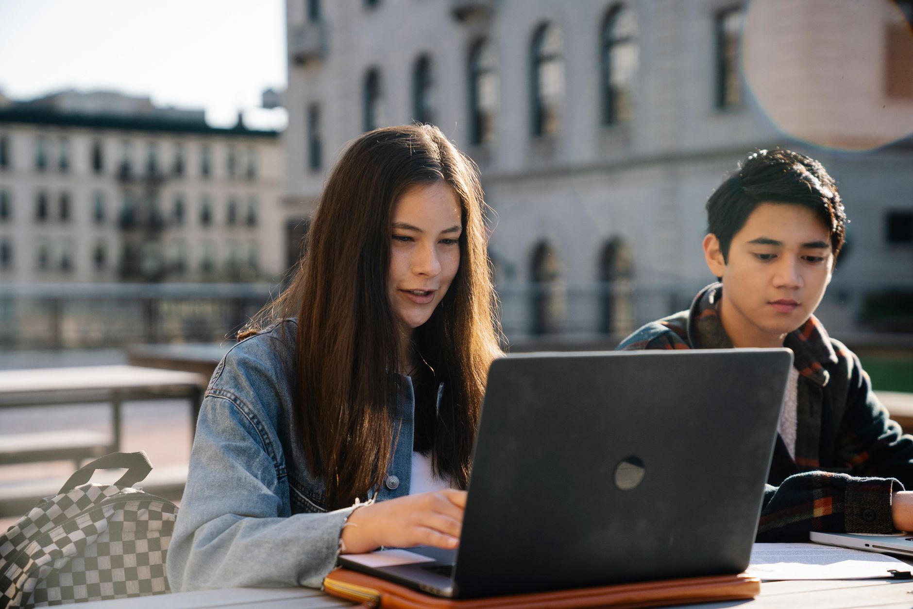 Why D2L Inc stock is sliding today