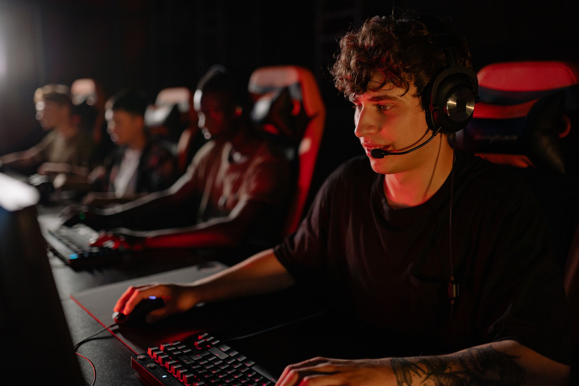 Why Enthusiast Gaming Holdings Inc stock plummeted yesterday