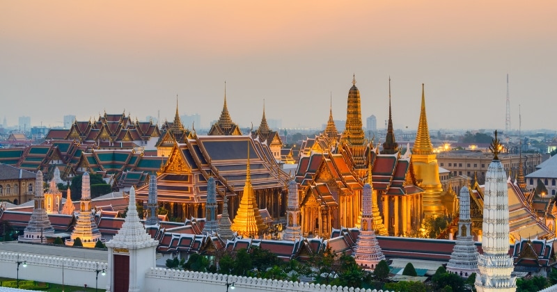 5 Best Countries For Canadians To Retire Abroad (2026)