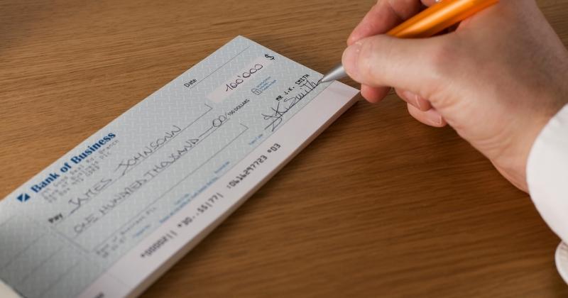How To Read A Cheque & Find Your Account Information