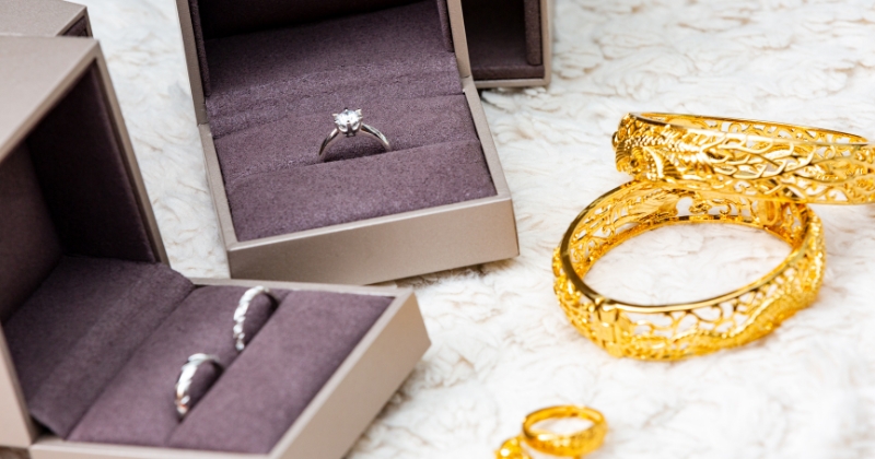 How Much Should You Spend On An Engagement Ring?